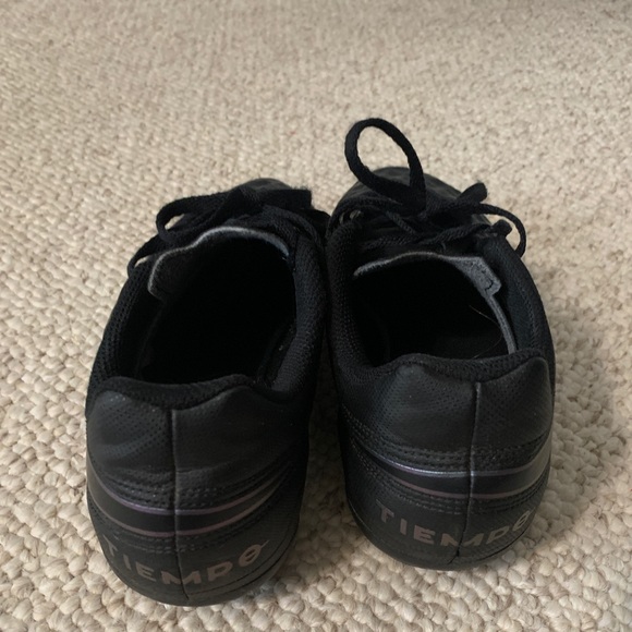 Nike Tiempo Black Cleats 5.5Y - Picture 3 of 6